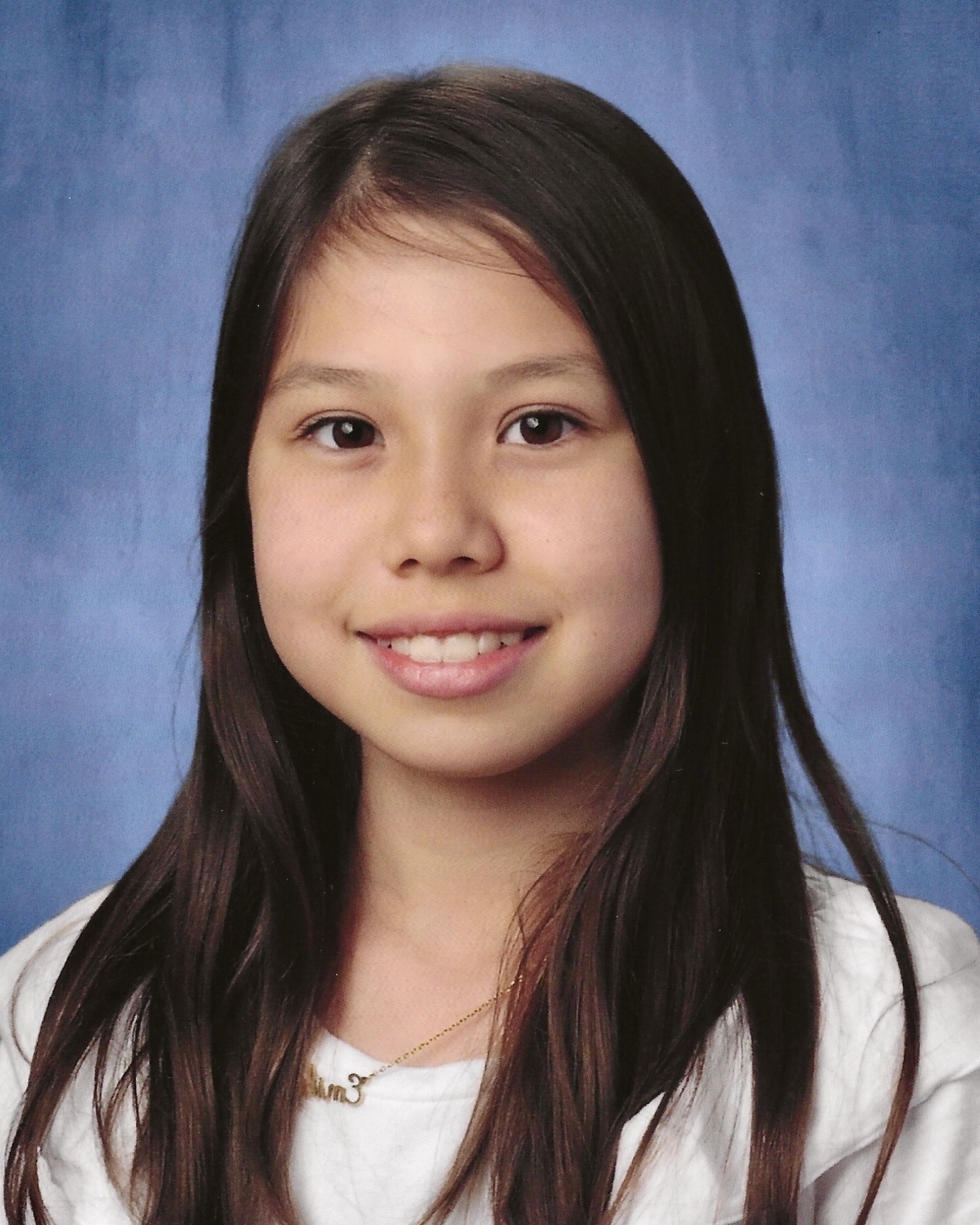 卒業・入学撮影 こんにちは、今日も暖かい中バイクやゴルフに行きたい気持ちを押さえ仕事に勤しんでおりました。  そろそろ新しい制服も届いている頃でしょうか？入学祝いの撮影だけでなく同時に卒業のお写真も撮りませんか？ビフォーアフターみたいで面白いですよ。良い ..., image size:1455x1818